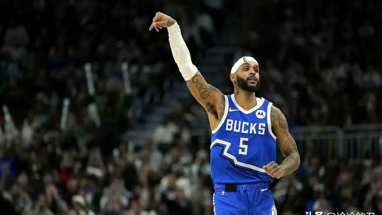 乐鱼app包含休斯敦火箭训练开放日,赛前完成体检引欢呼,NBA总决赛在即,团队化学反应显著的词条