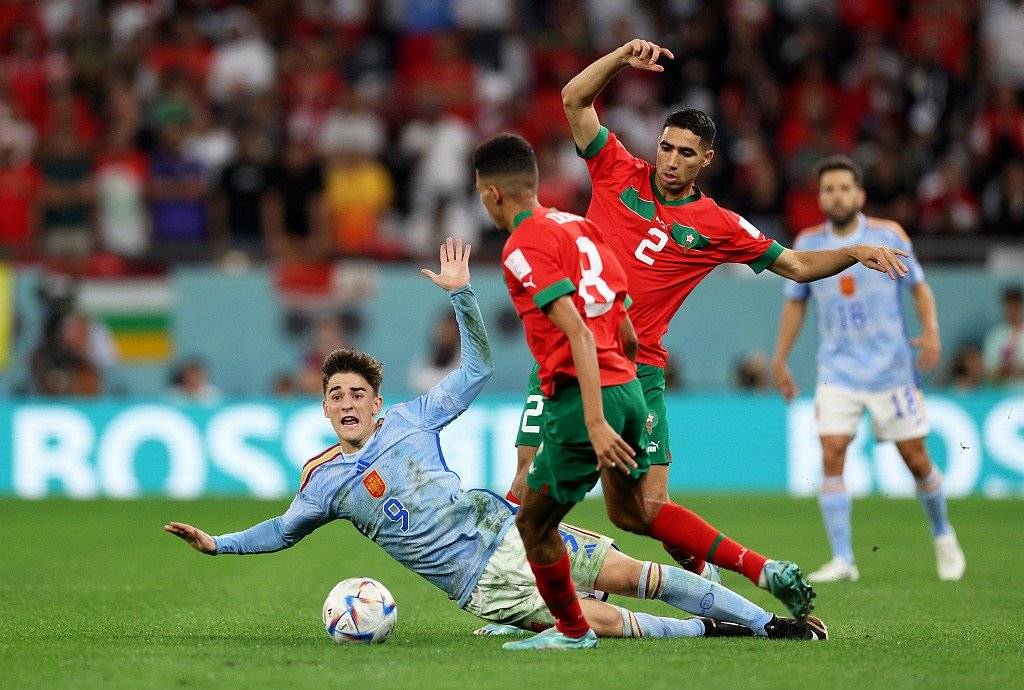 乐鱼app包含国际比赛日体能课后，塞维利亚完成体检备战国王杯，气氛紧张，临场指挥获称赞的词条